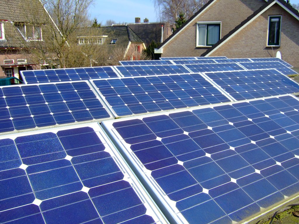 how-much-does-it-cost-to-install-solar-panels-onemonroe